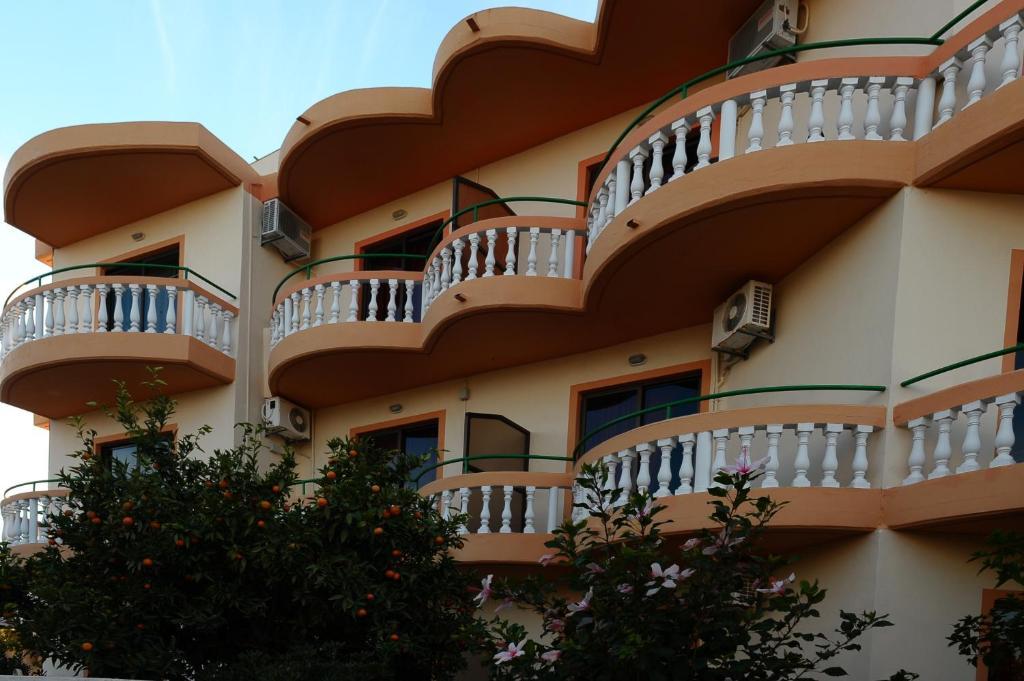 فاليراكي Villa George المظهر الخارجي الصورة