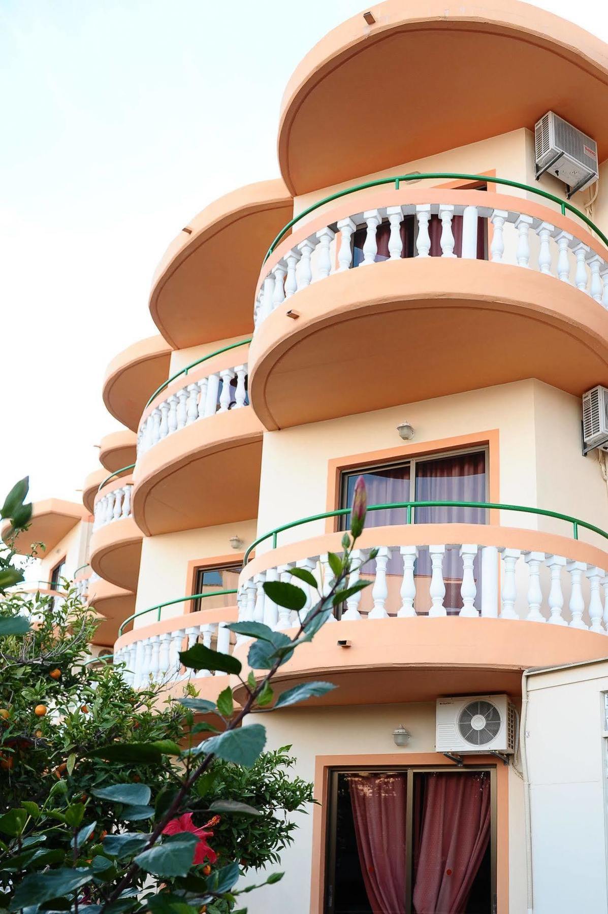 فاليراكي Villa George المظهر الخارجي الصورة