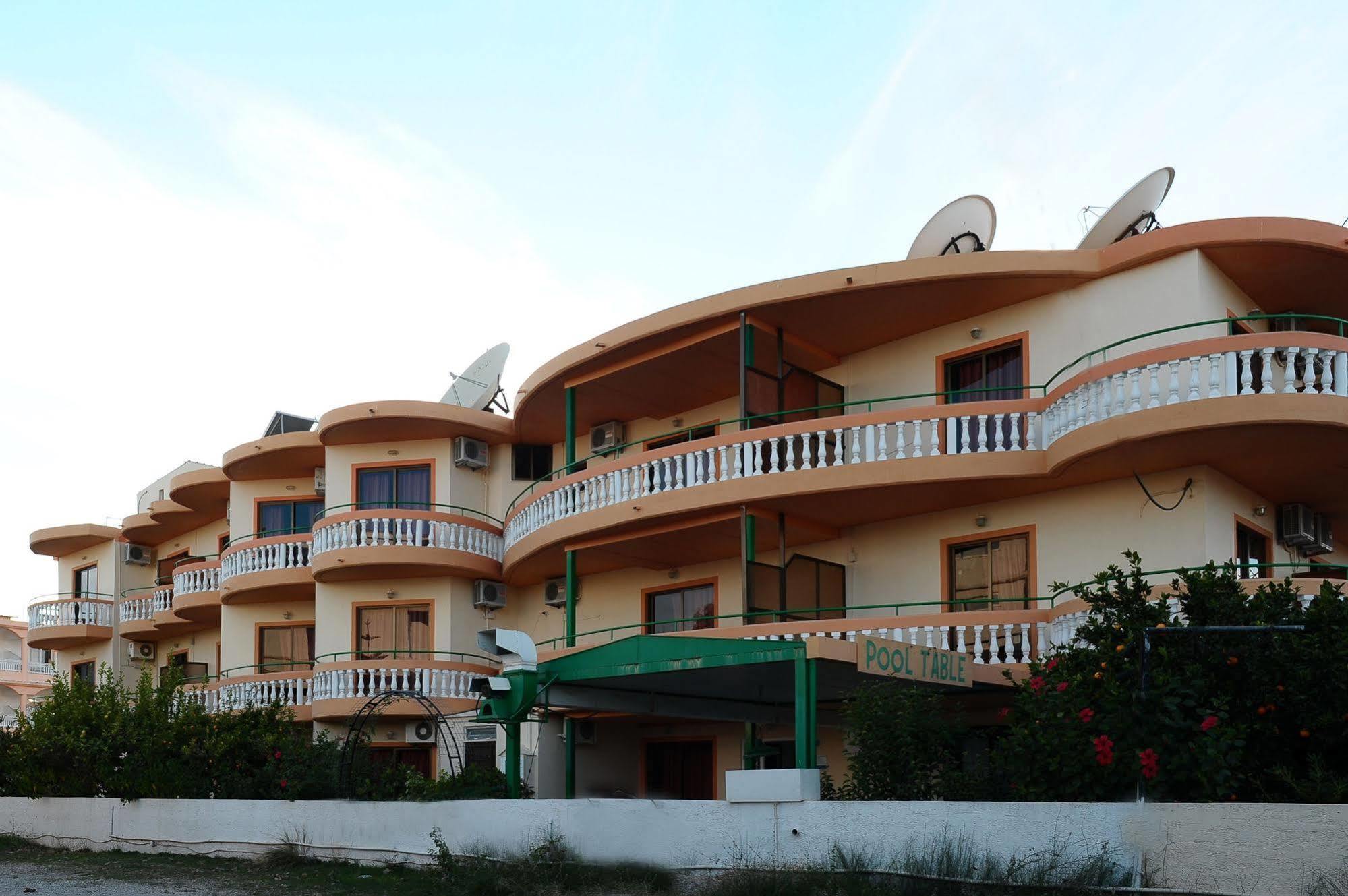 فاليراكي Villa George المظهر الخارجي الصورة